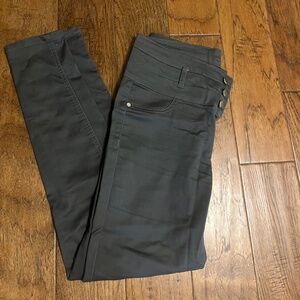 Refuge Hi-Waist Super Skinny Jeans